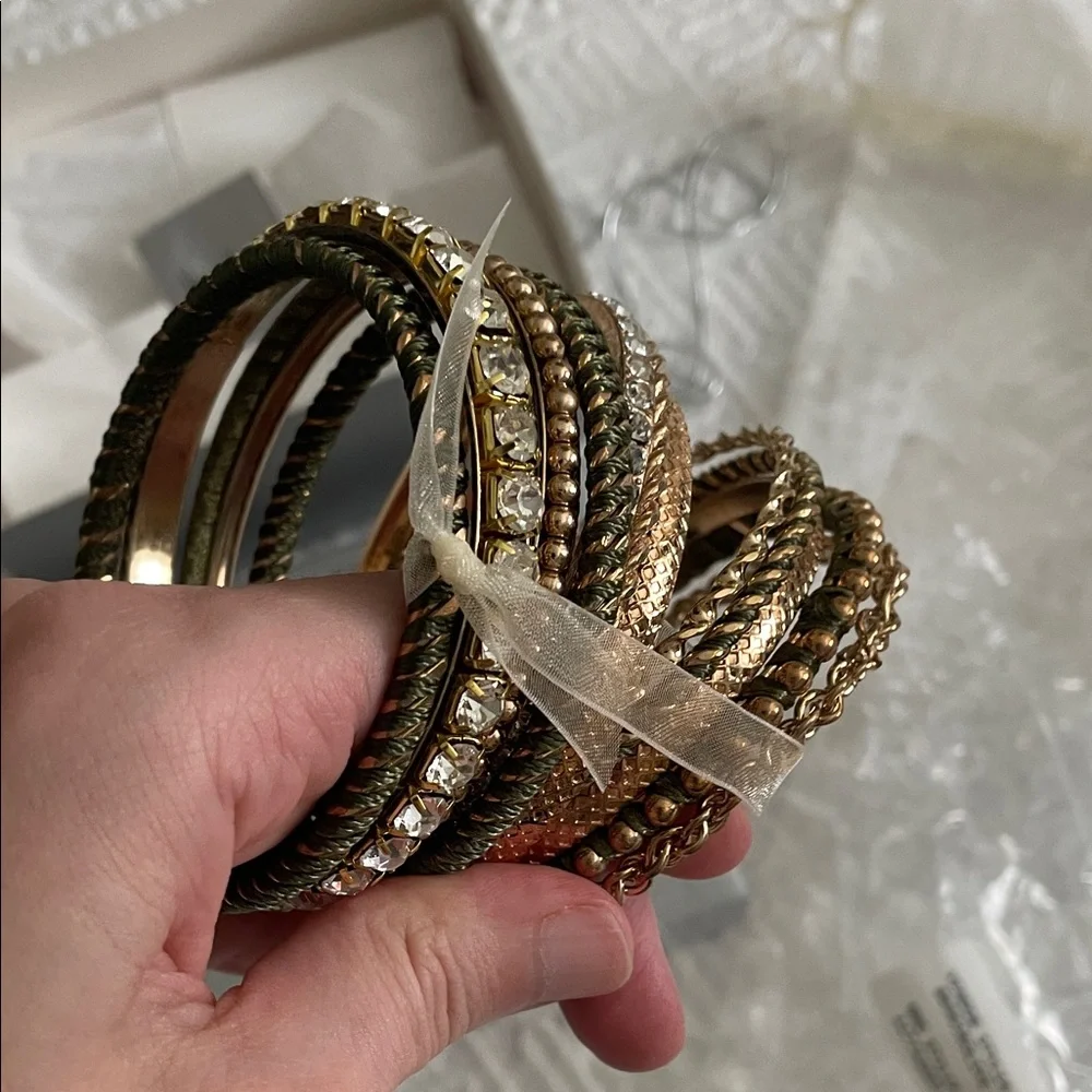 NWT Neiman Marcus 13 bangle bracelet set gold crystal olive green